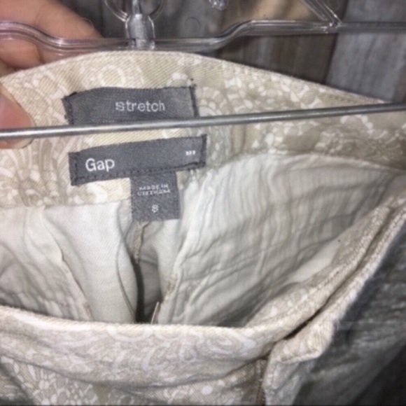 Gap Tan Patterned Shorts - Picture 4 of 5